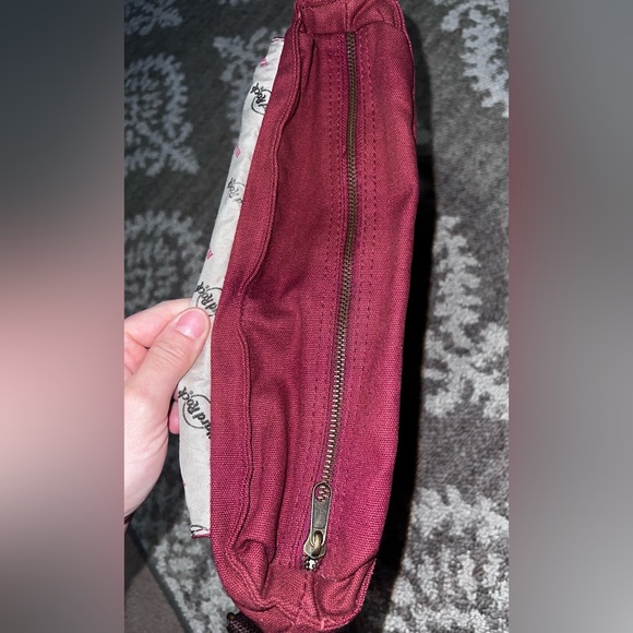 Hard Rock burgundy satchel/Messenger bag✨ - Picture 11 of 17